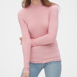 Gap Lettuce Collar Top